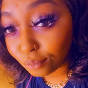 Meet your Posher, Veronica